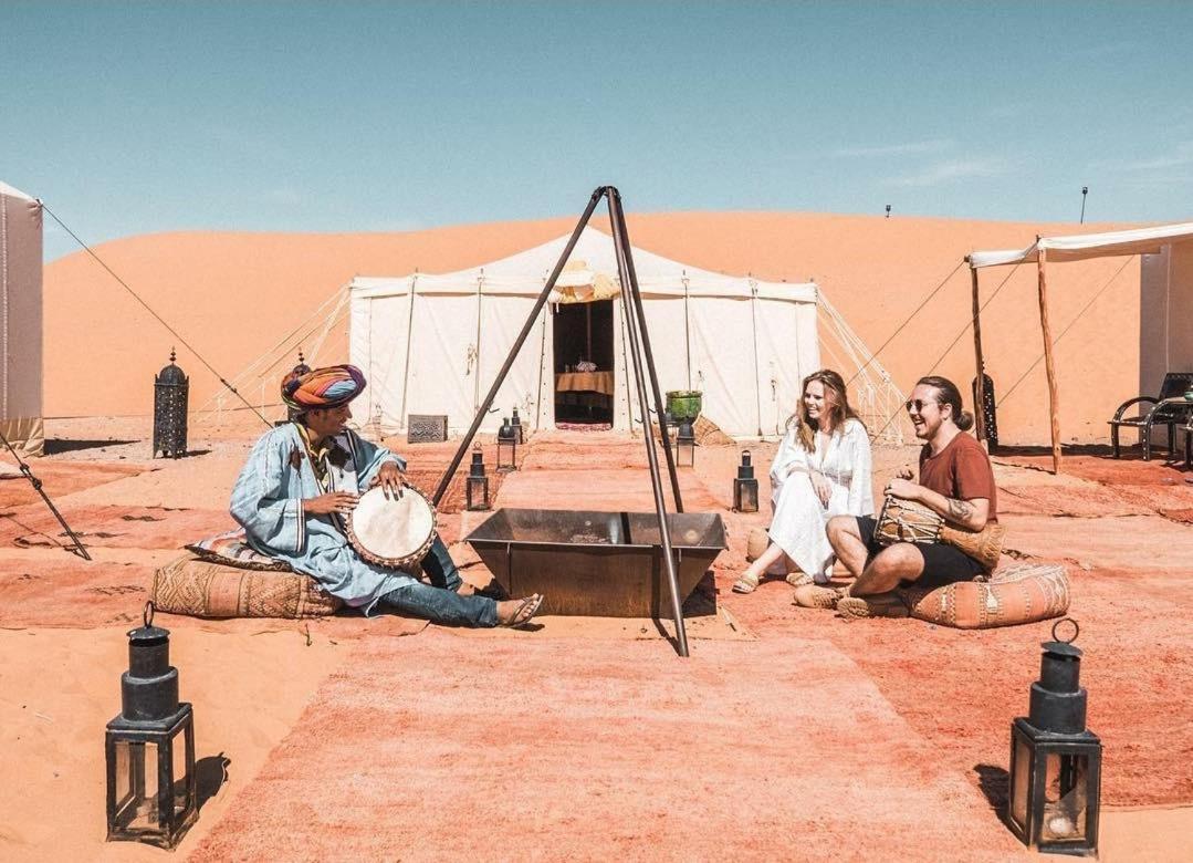 Sahara Luxury Tented Camp Мерзуга Экстерьер фото